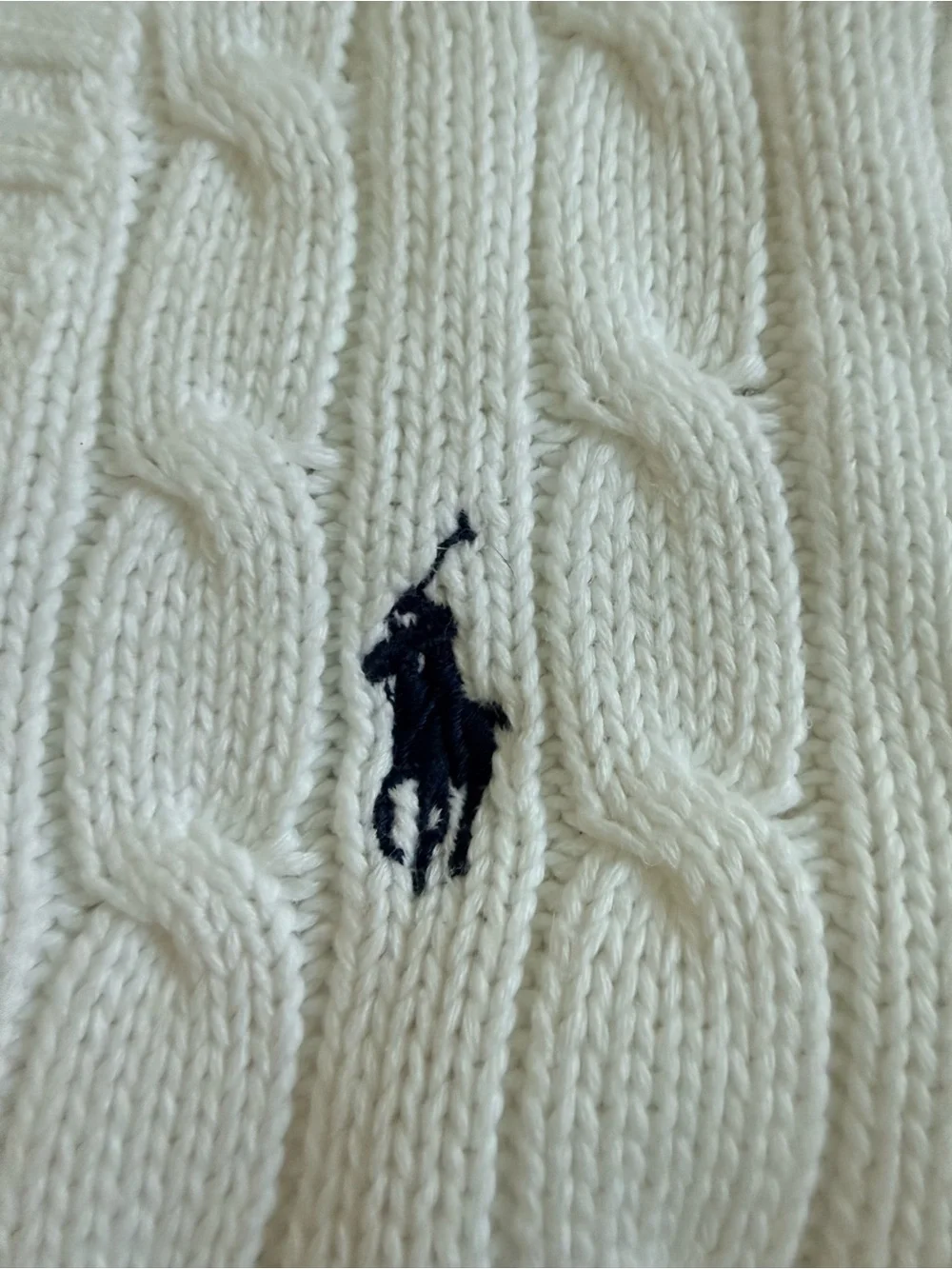 Ralph Lauren White Cable-Knit V-Neck Sweater - Picture 5 of 6